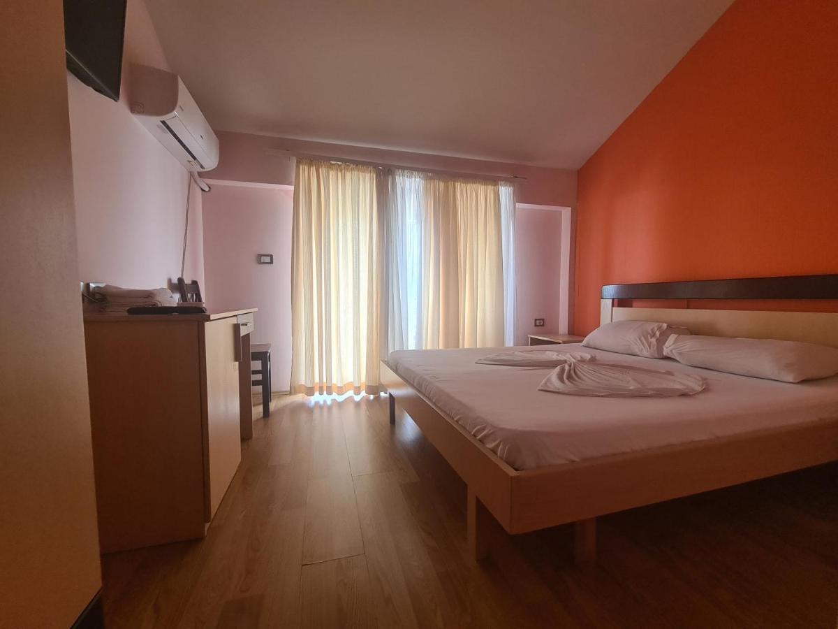 Hotel Kukesi Lini Εξωτερικό φωτογραφία