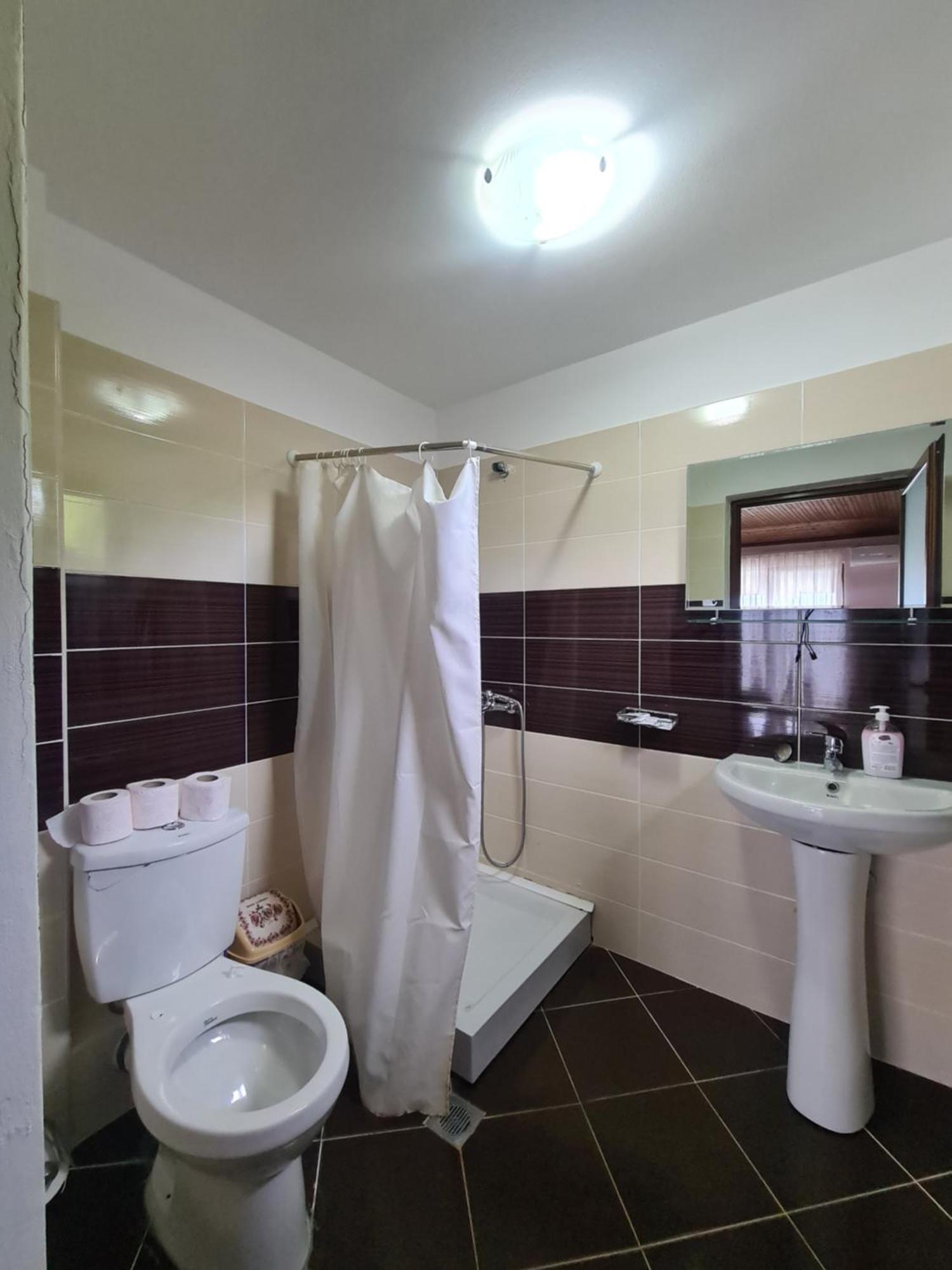 Hotel Kukesi Lini Εξωτερικό φωτογραφία